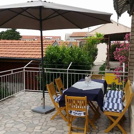 Mali Sjor Apartment Primosten Ngoại thất bức ảnh