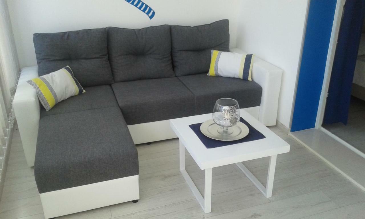 Mali Sjor Apartment Primosten Ngoại thất bức ảnh